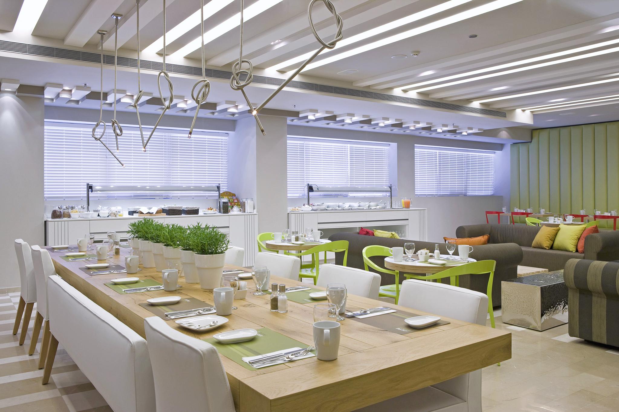 Sadot Hotel Ben Gurion Airport - An Atlas Boutique Hotel Beer Yaakov Экстерьер фото