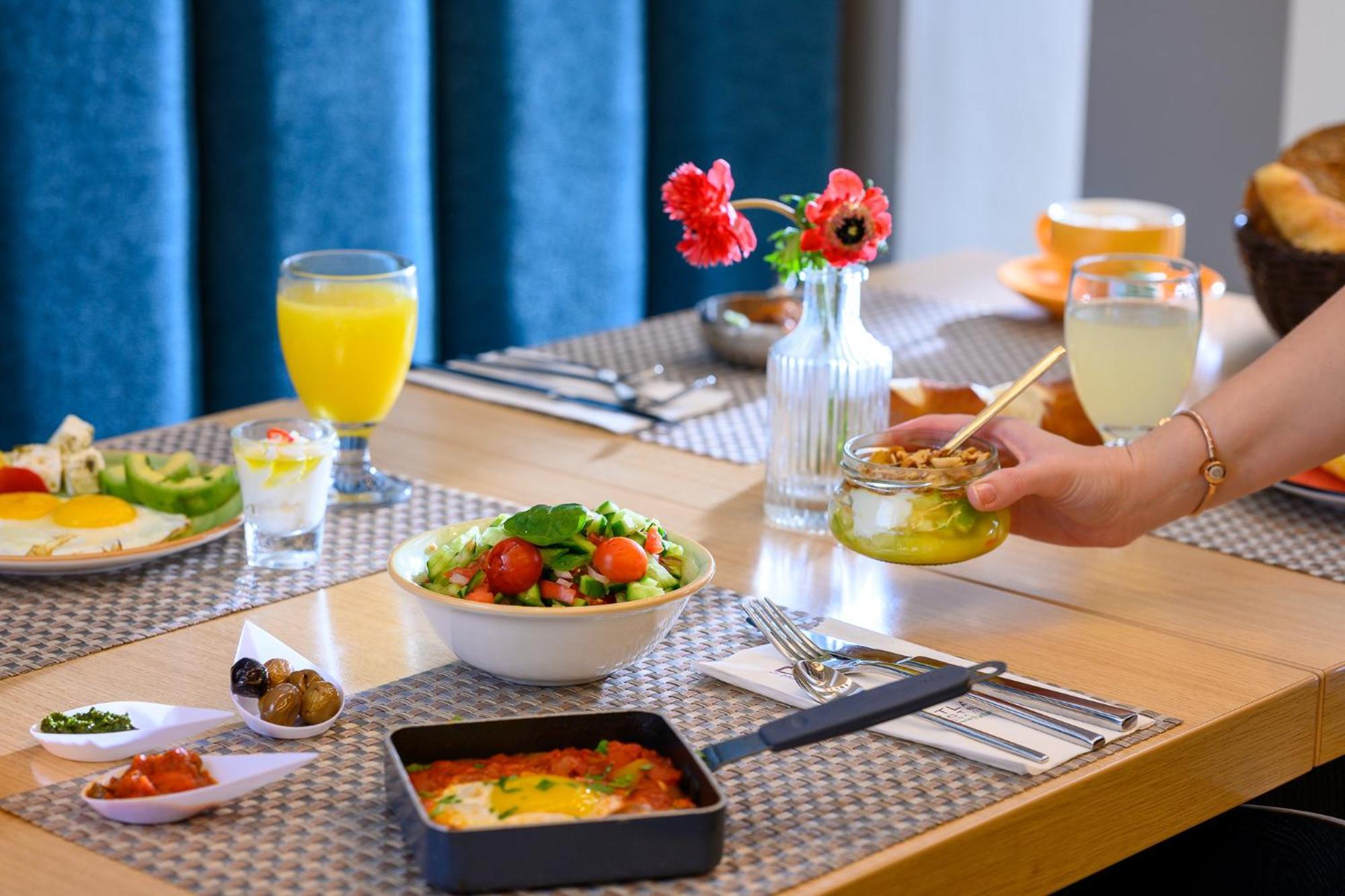 Sadot Hotel Ben Gurion Airport - An Atlas Boutique Hotel Beer Yaakov Экстерьер фото